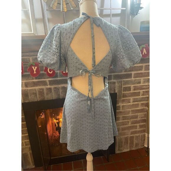Free People - Apricot Rose Puff Sleeve Eyelet Light Blue Dress Size M - Picture 3 of 6